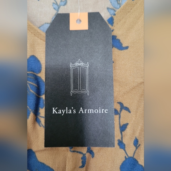 NWT Kayla's Armoire Floral Dress - Picture 2 of 9
